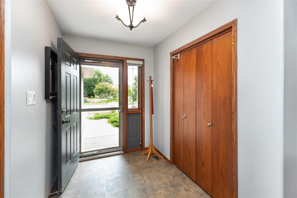 26 Granite Park Boulevard, Steinbach, Manitoba  R5G 2A9 - Photo 3 - 202621783