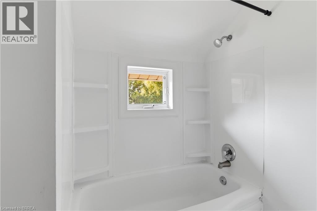 301 Campbell Street Unit# 1, Brantford, Ontario  N3S 5B6 - Photo 15 - 40851182