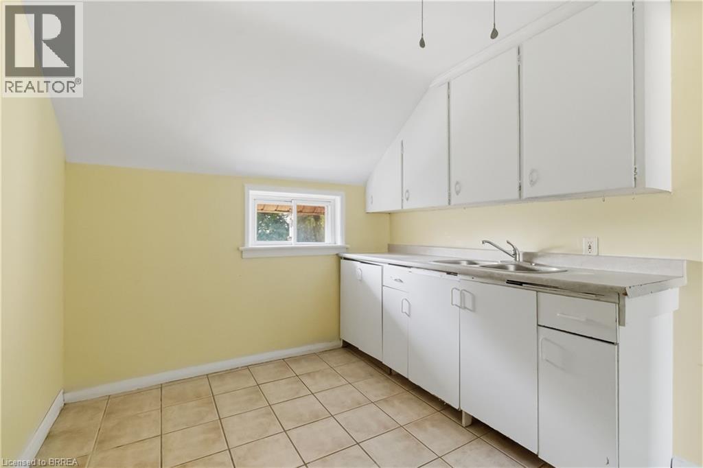 301 Campbell Street Unit# 1, Brantford, Ontario  N3S 5B6 - Photo 7 - 40851182