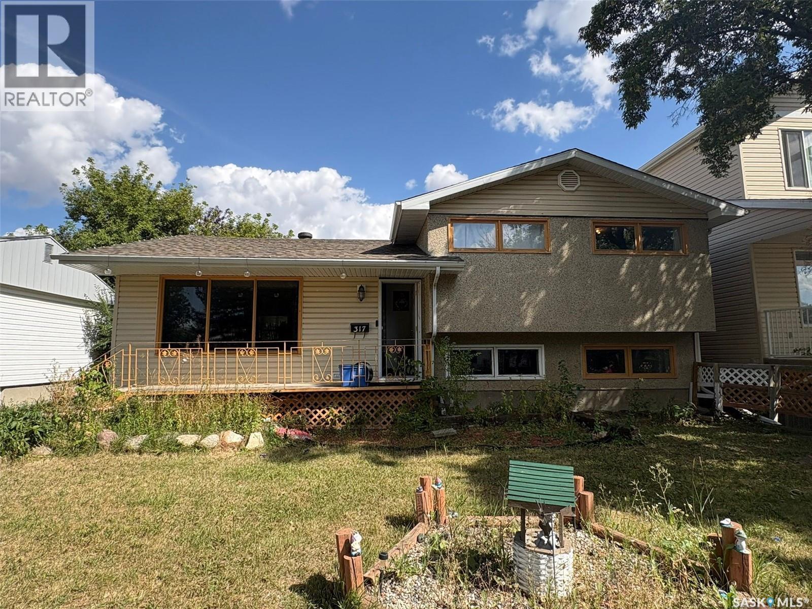 317 Halifax Street, Regina, Saskatchewan  S4R 1T1 - Photo 1 - SK047289