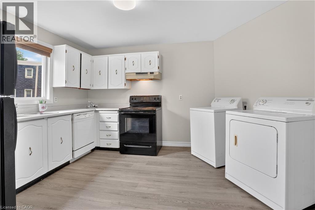 60 Elmsdale Drive Unit# 66, Kitchener, Ontario  N2E 2G4 - Photo 11 - 40859645