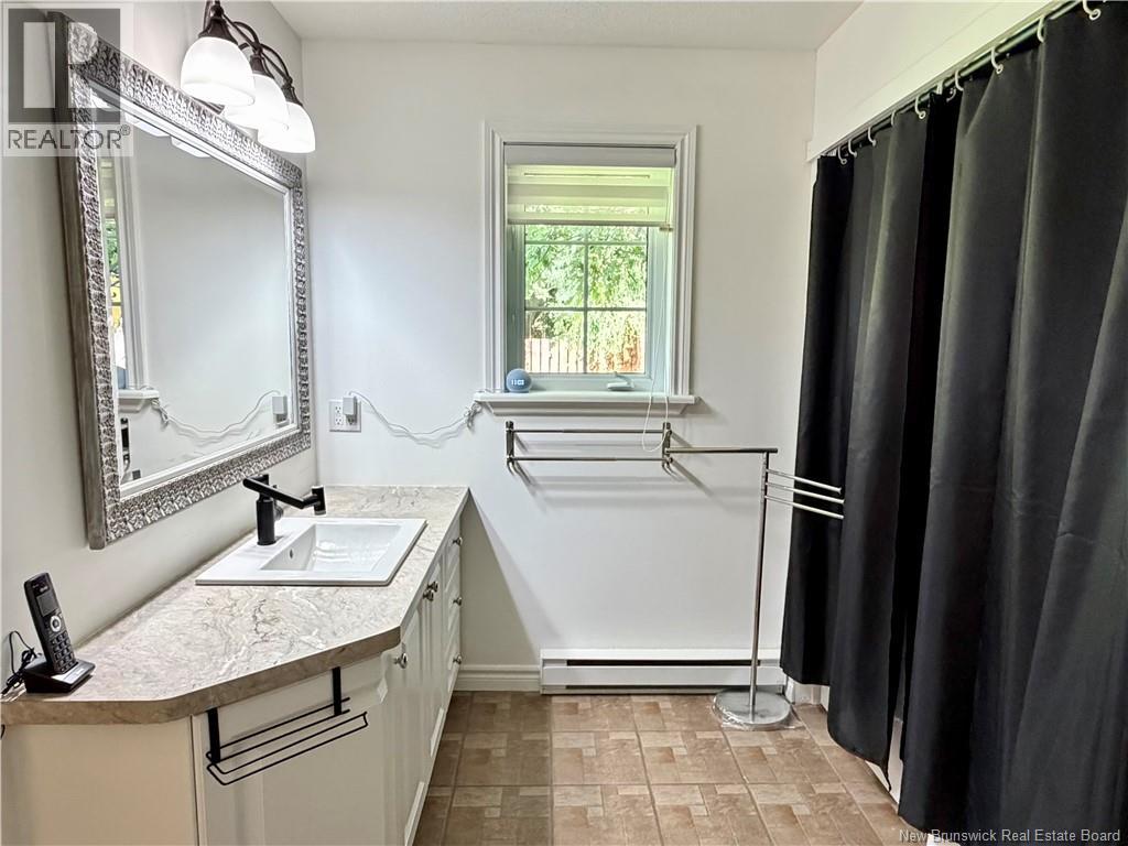 35 Cote Bleu Drive, Bathurst, New Brunswick  E2A 3G1 - Photo 28 - NB146823