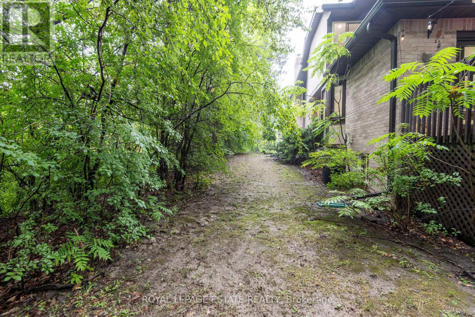 3 - 228 Kingswood Drive, Kitchener, Ontario  N2E 2K2 - Photo 44 - X13735094