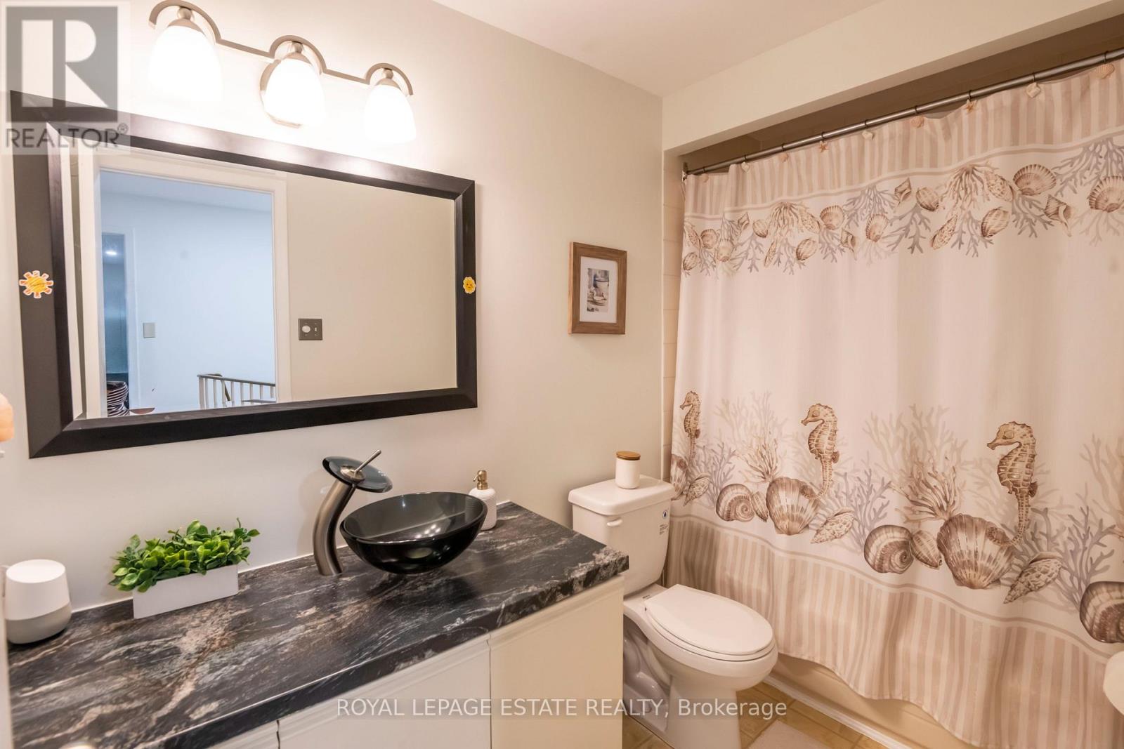 3 - 228 Kingswood Drive, Kitchener, Ontario  N2E 2K2 - Photo 28 - X13735094