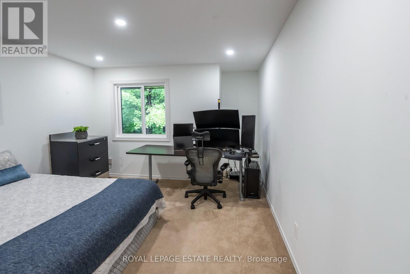 3 - 228 Kingswood Drive, Kitchener, Ontario  N2E 2K2 - Photo 25 - X13735094