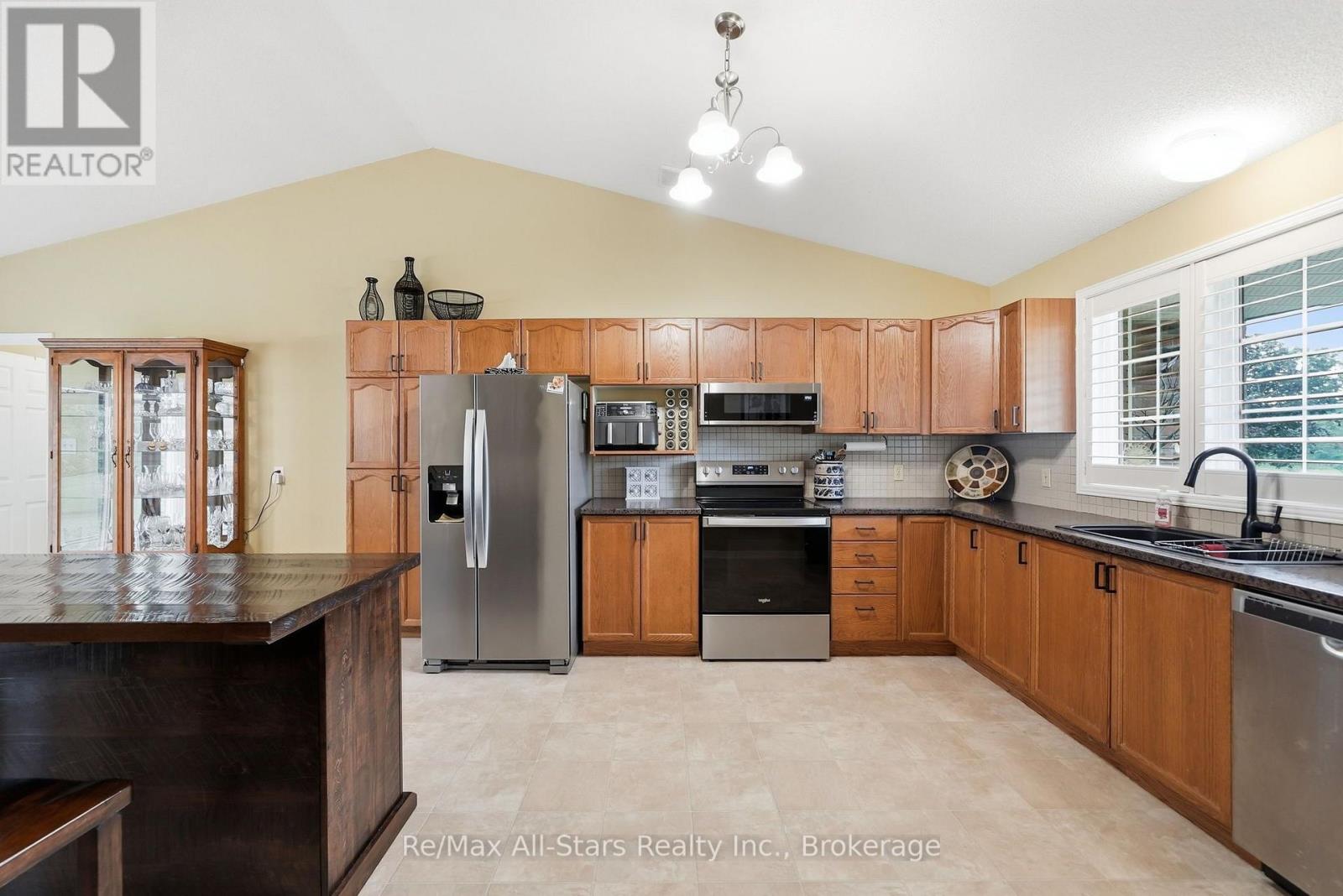 22 Hallett Crescent, Kawartha Lakes, Ontario  K0M 2C0 - Photo 13 - X13727230