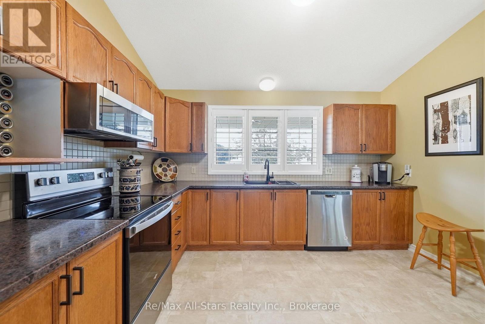22 Hallett Crescent, Kawartha Lakes, Ontario  K0M 2C0 - Photo 14 - X13727230
