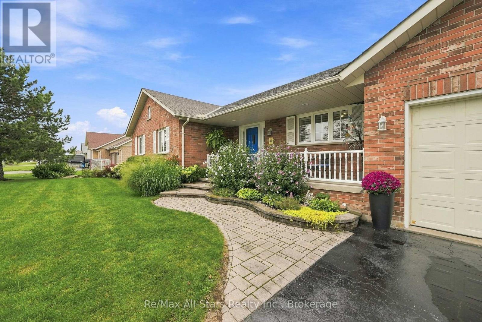 22 Hallett Crescent, Kawartha Lakes, Ontario  K0M 2C0 - Photo 5 - X13727230