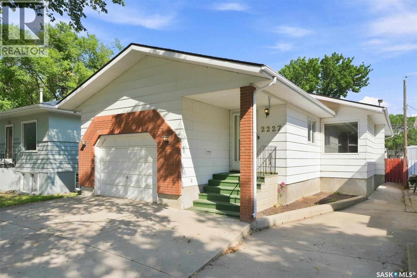 2227 Herman Avenue, Saskatoon, Saskatchewan  S7M 0N4 - Photo 1 - SK047139