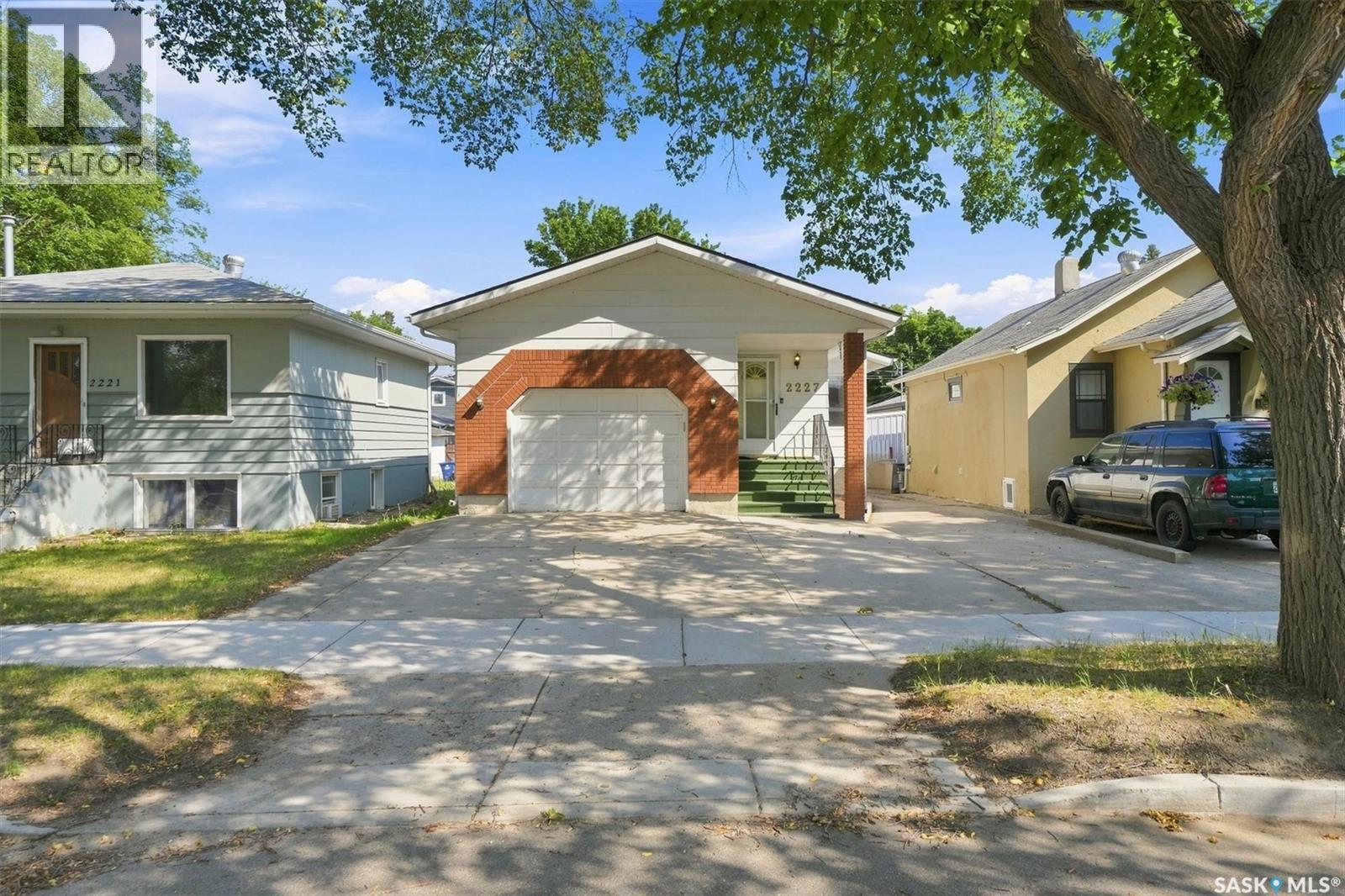 2227 Herman Avenue, Saskatoon, Saskatchewan  S7M 0N4 - Photo 2 - SK047139