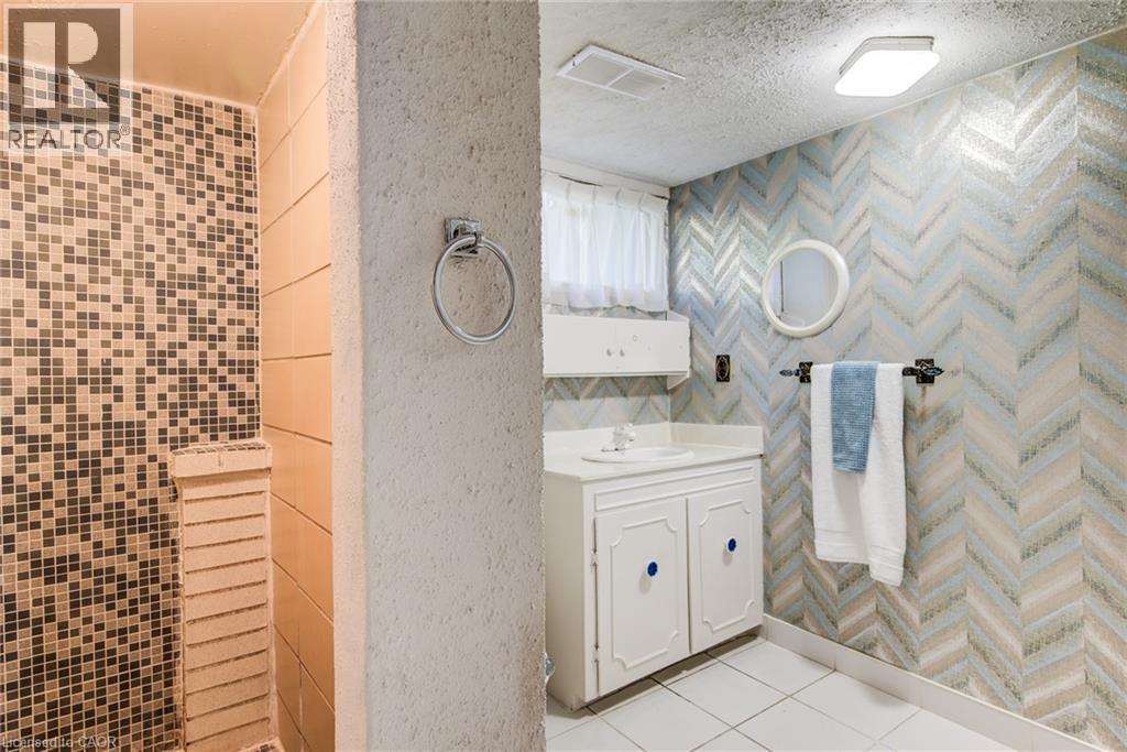 113 Macgregor Crescent, Waterloo, Ontario  N2J 3X1 - Photo 29 - 40857813