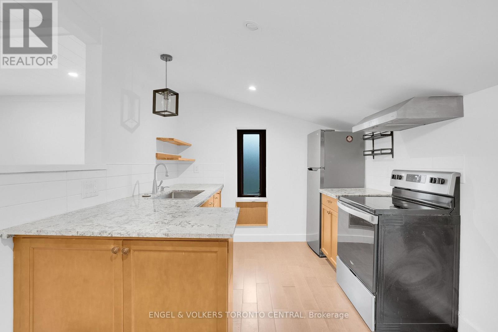 204 Cox Mill Road, Barrie, Ontario  L4N 4G5 - Photo 13 - S13729884