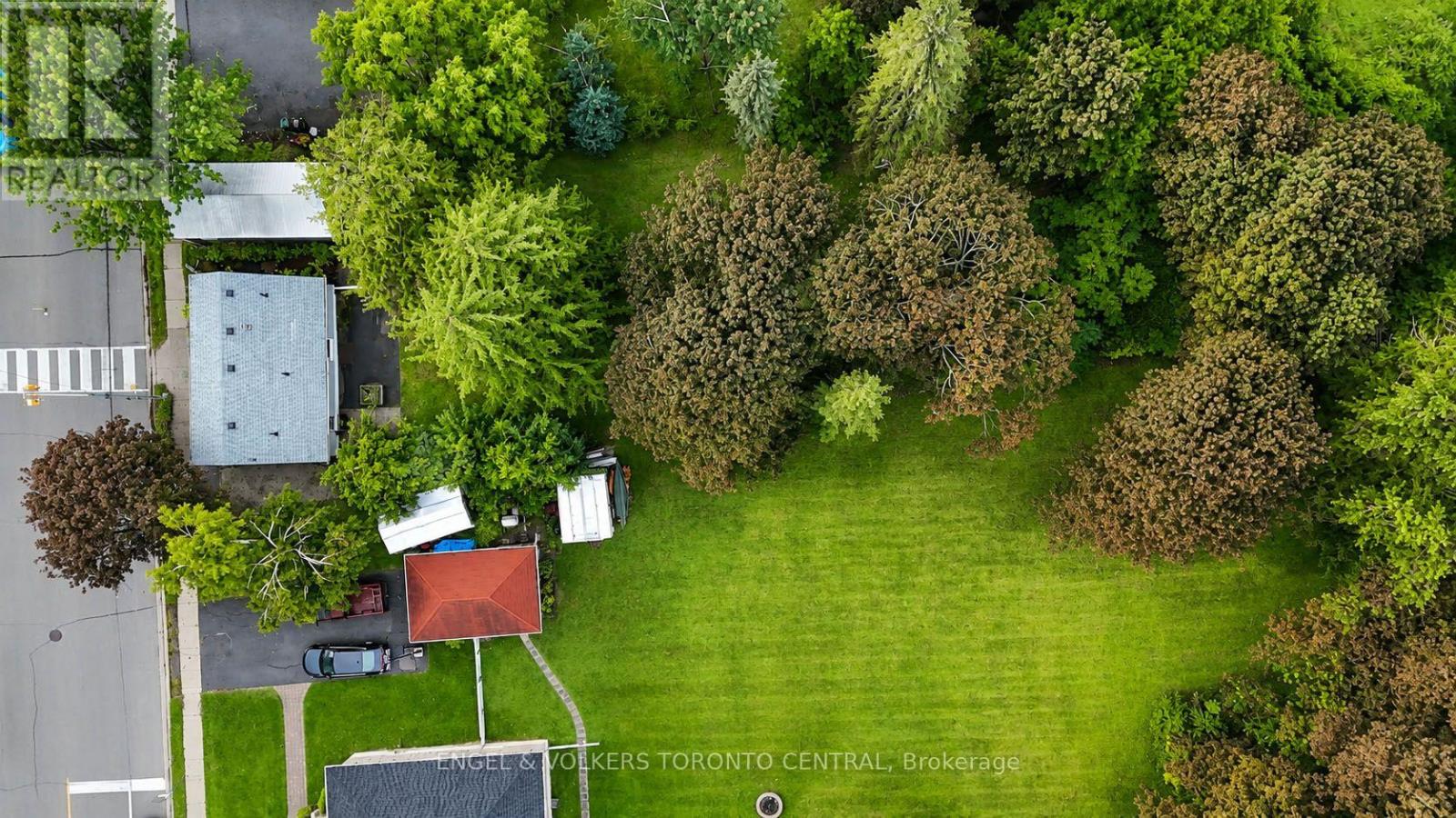 204 Cox Mill Road, Barrie, Ontario  L4N 4G5 - Photo 4 - S13729884