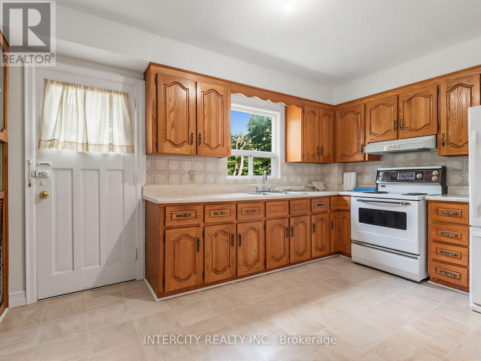 178 Bogert Avenue, Toronto, Ontario  M2N 1K9 - Photo 13 - C13732686