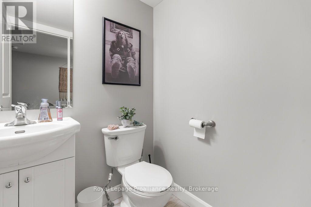 17 Dewal Place, Belleville, Ontario  K8P 0H3 - Photo 17 - X13735230