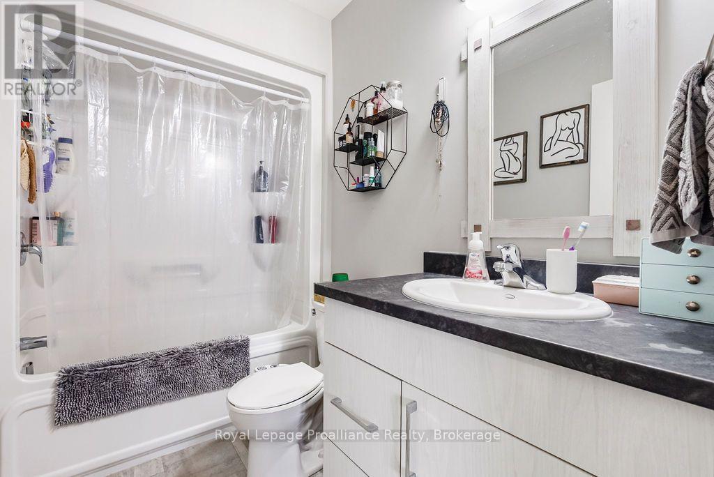 17 Dewal Place, Belleville, Ontario  K8P 0H3 - Photo 20 - X13735230