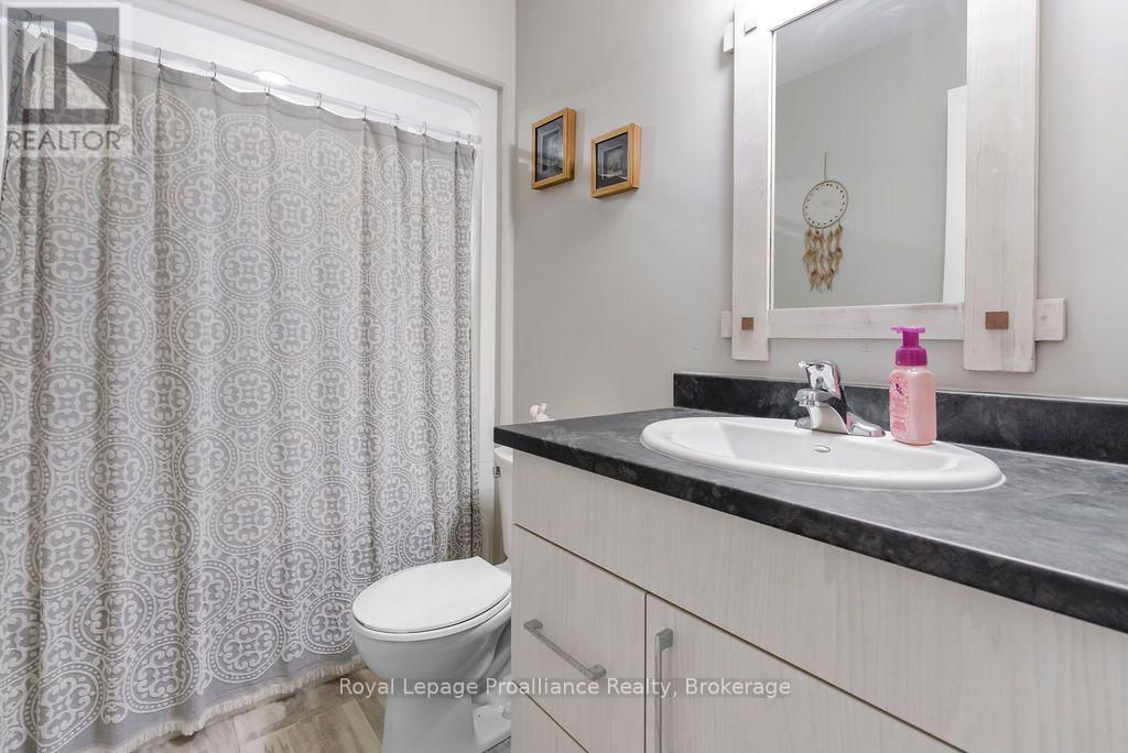 17 Dewal Place, Belleville, Ontario  K8P 0H3 - Photo 22 - X13735230
