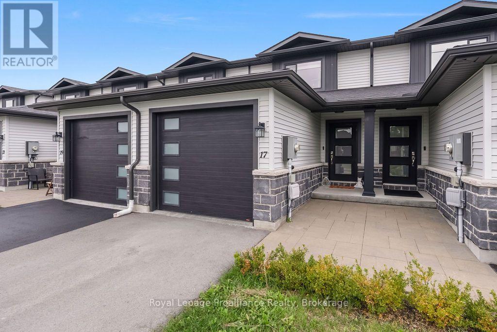 17 Dewal Place, Belleville, Ontario  K8P 0H3 - Photo 3 - X13735230
