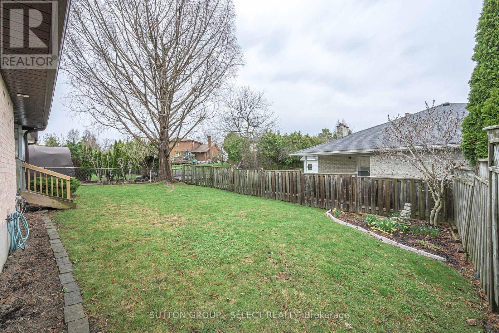 260 Village Green Avenue, London South, Ontario  N6J 3Z6 - Photo 34 - X13735316