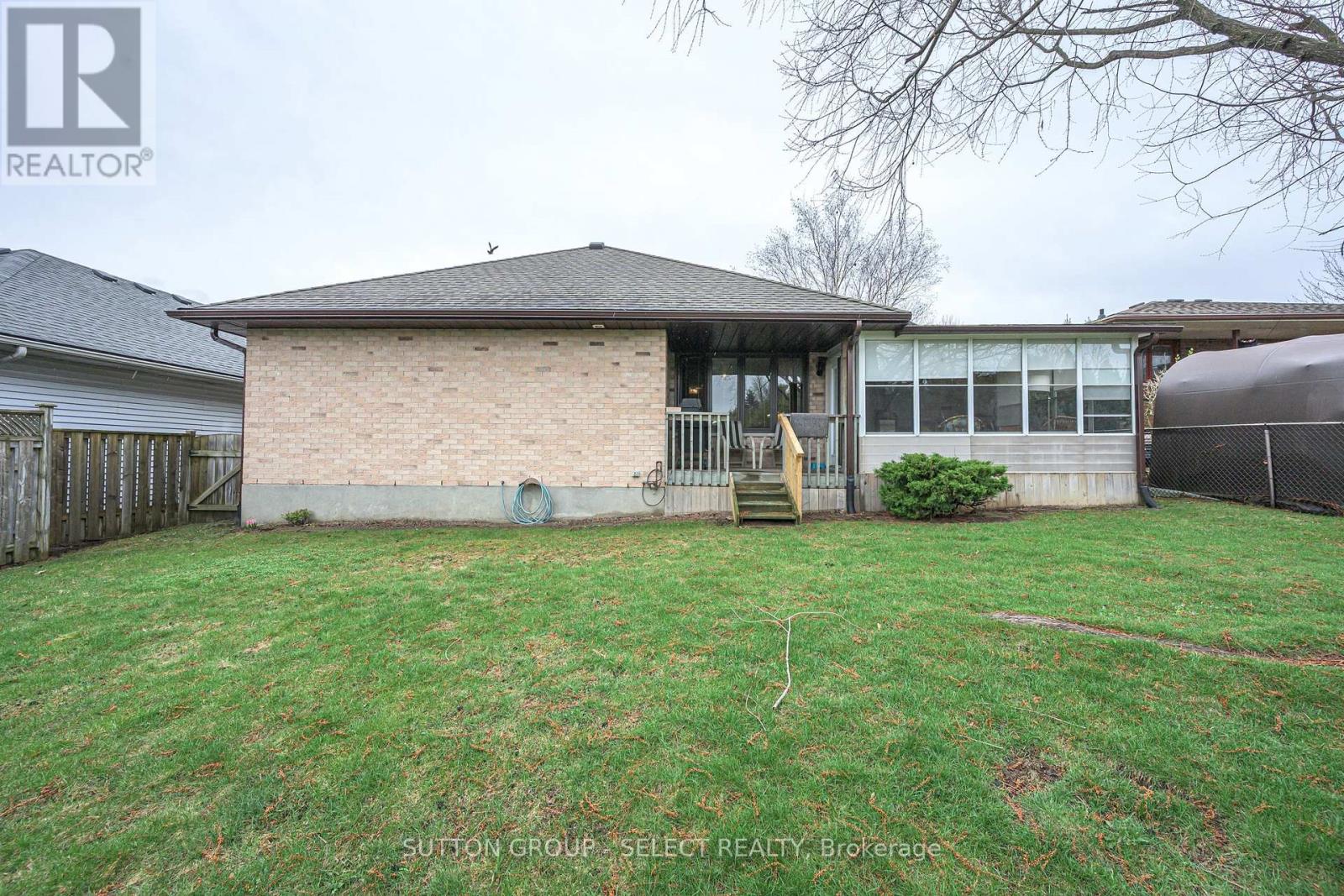 260 Village Green Avenue, London South, Ontario  N6J 3Z6 - Photo 36 - X13735316
