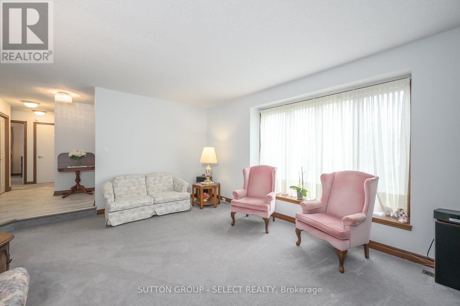 260 Village Green Avenue, London South, Ontario  N6J 3Z6 - Photo 5 - X13735316