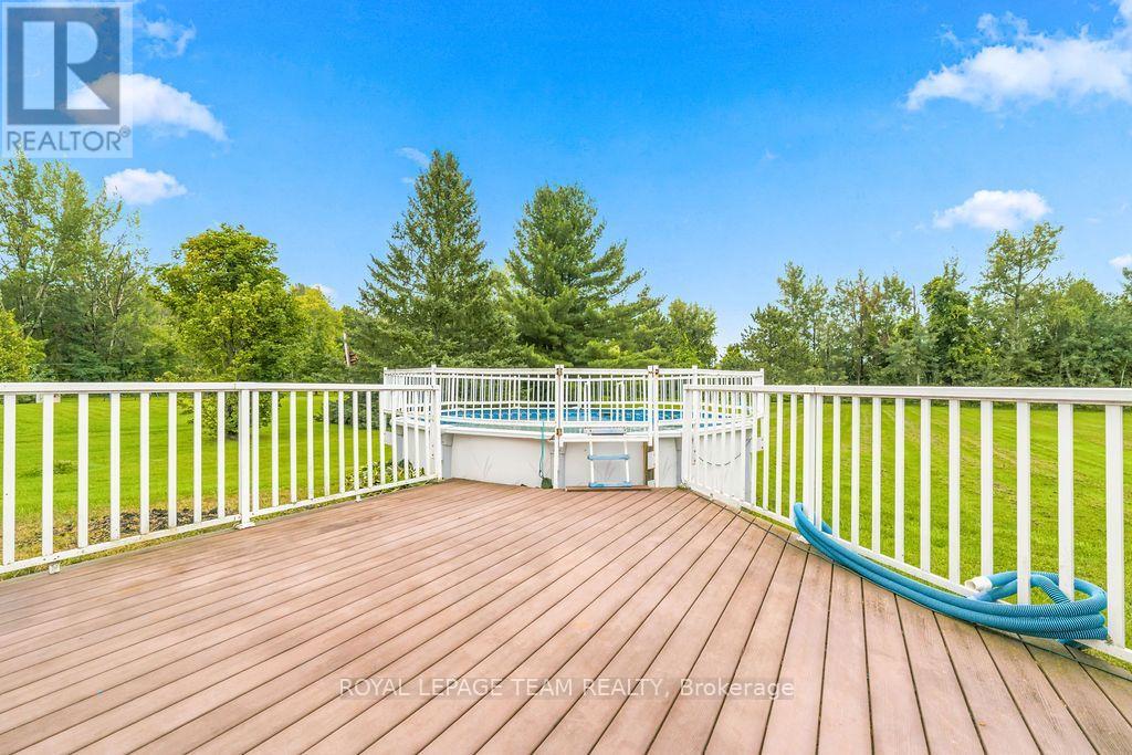 13 Springfield Drive, Whitewater Region, Ontario K0J 1K0 - Photo 6 - X13735344
