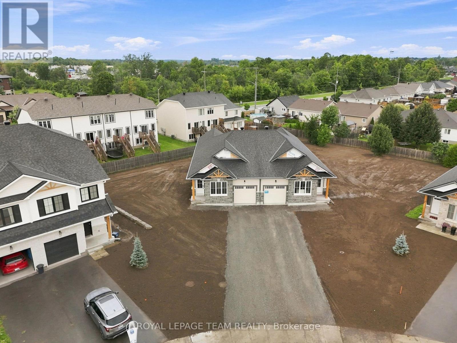 52 Whitcomb Crescent, Smiths Falls, Ontario K7A 0C2 - Photo 4 - X13735322