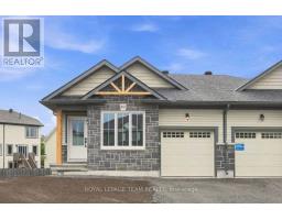 52 WHITCOMB CRESCENT, Smiths Falls, Ontario