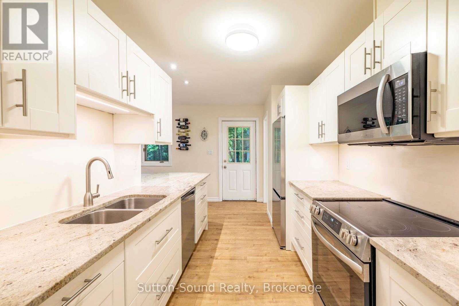 4 Maplewood Drive, South Bruce Peninsula, Ontario  N0H 2G0 - Photo 14 - X13731536