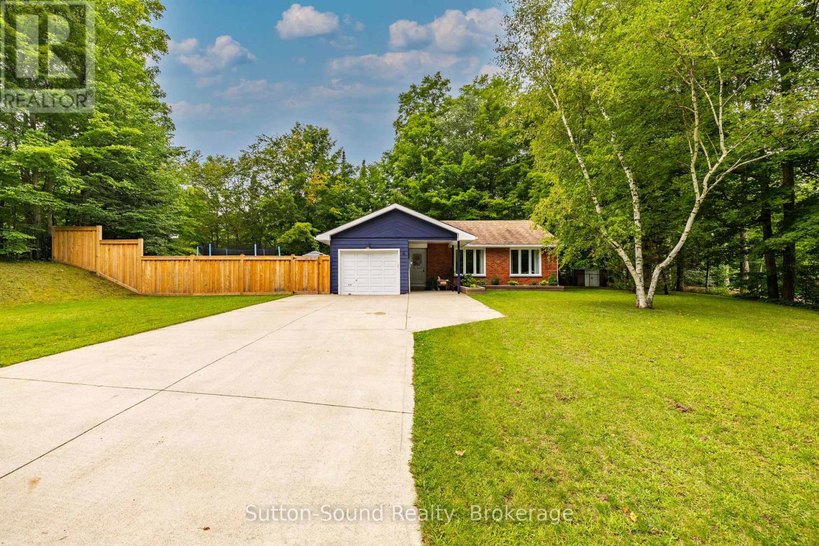 4 Maplewood Drive, South Bruce Peninsula, Ontario  N0H 2G0 - Photo 35 - X13731536