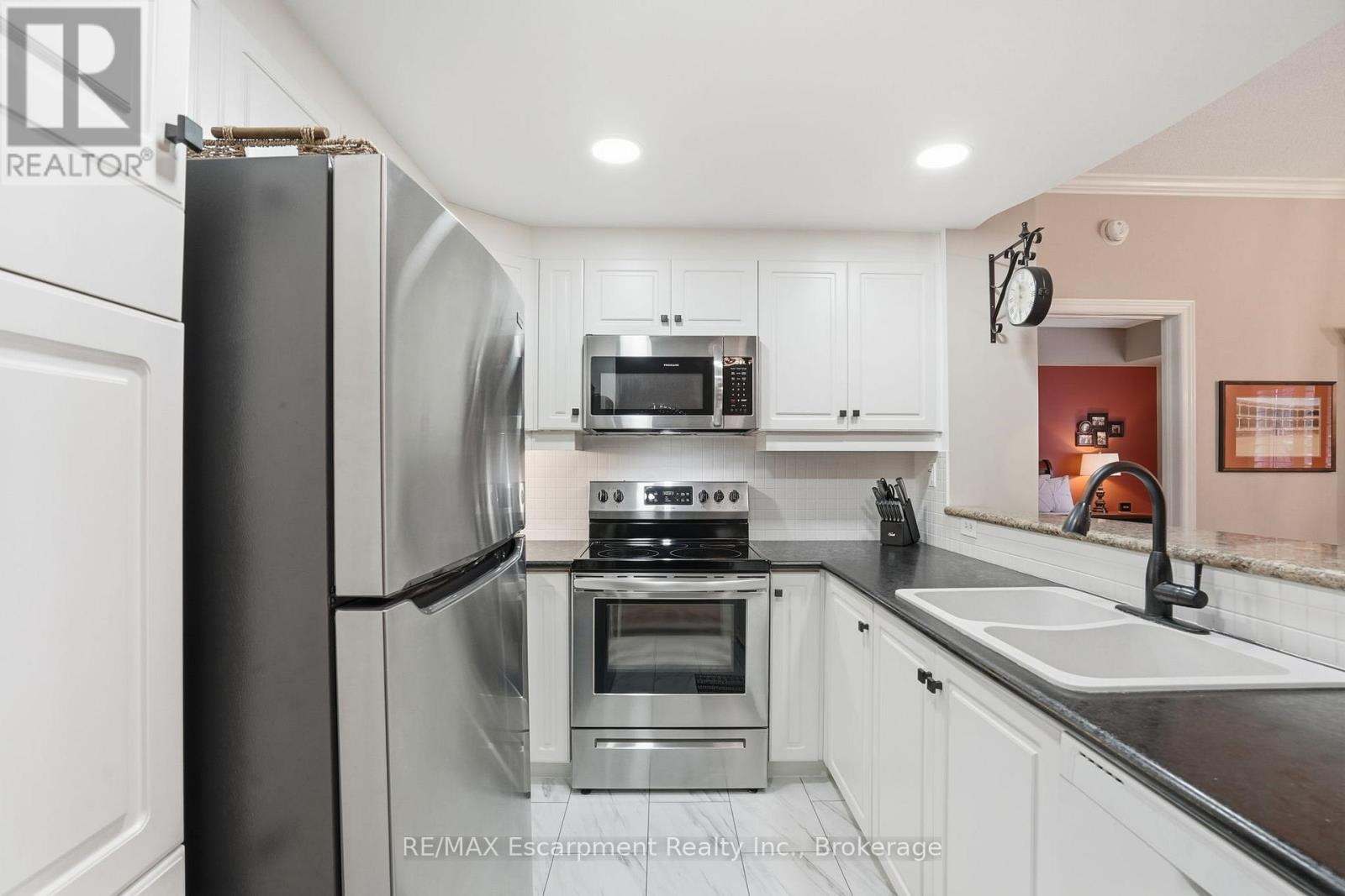 310 - 5188 Lakeshore Road, Burlington, Ontario  L7L 6P4 - Photo 15 - W13735256