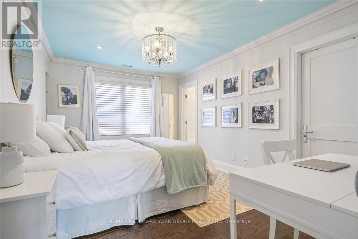 20 Ealing Drive, Toronto, Ontario  M2L 2R5 - Photo 19 - C13735204