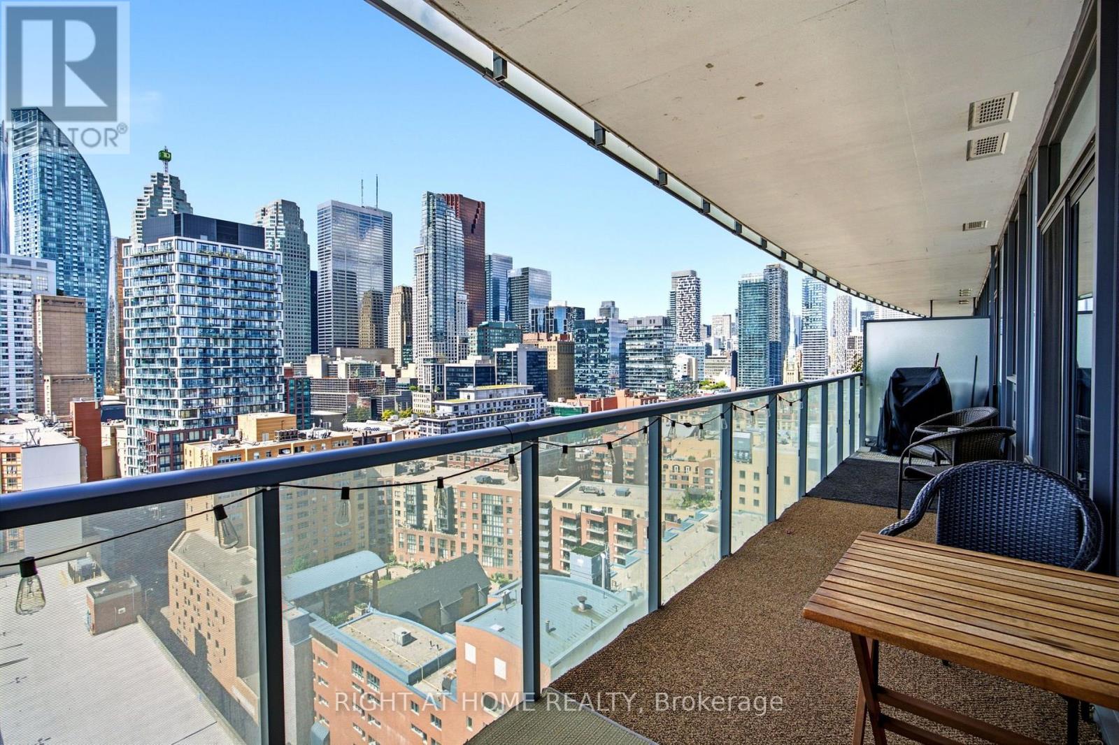 1801 - 1 Market Street, Toronto, Ontario  M5E 0A2 - Photo 12 - C13735212