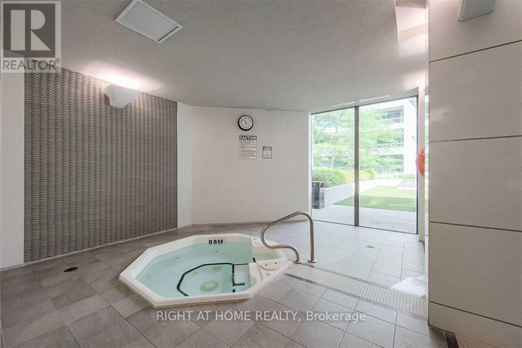305 - 19 Grand Trunk Crescent, Toronto, Ontario  M5J 3A3 - Photo 20 - C13735240