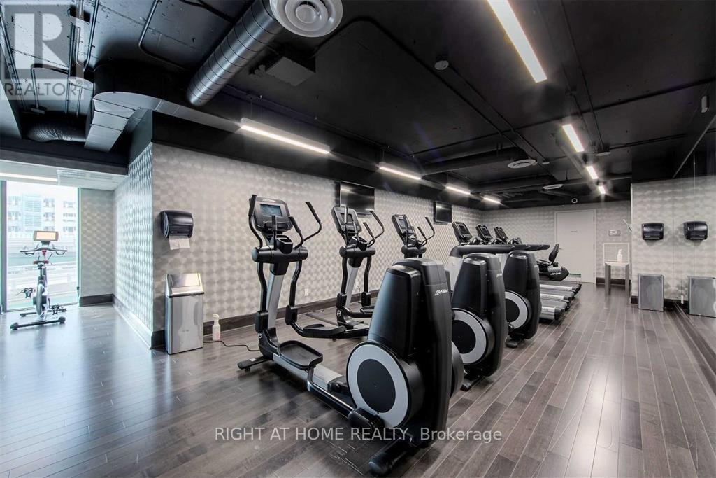 305 - 19 Grand Trunk Crescent, Toronto, Ontario  M5J 3A3 - Photo 25 - C13735240