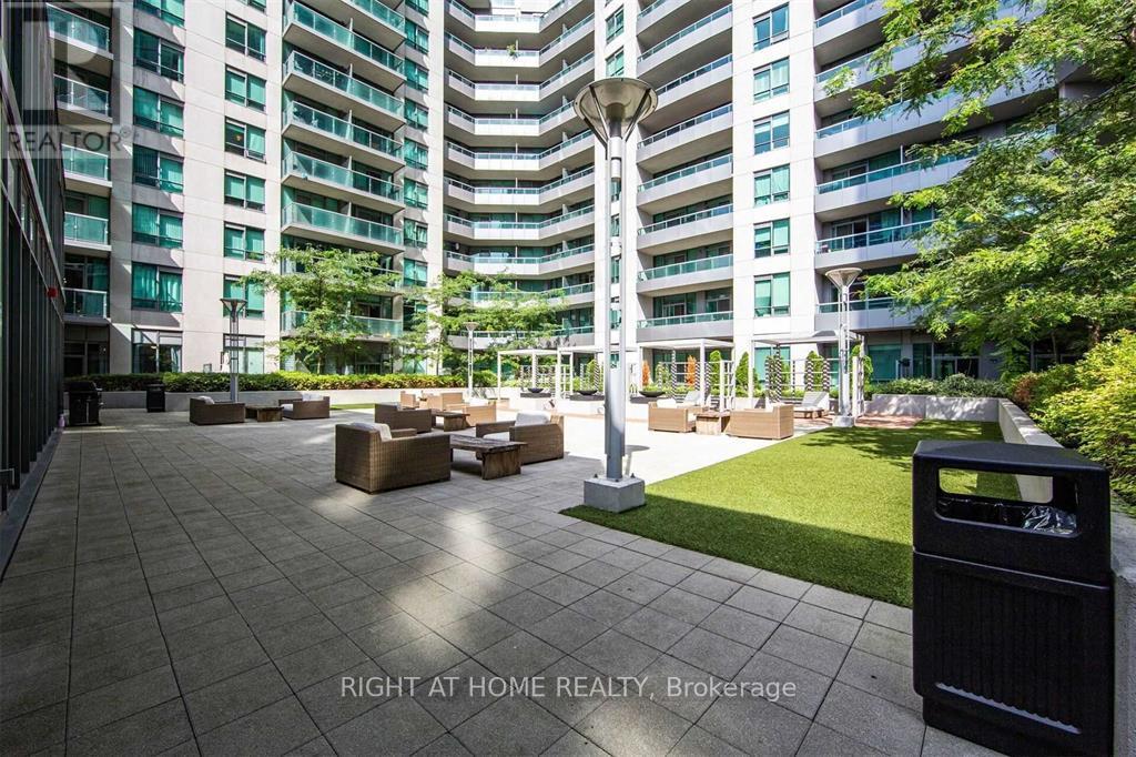305 - 19 Grand Trunk Crescent, Toronto, Ontario  M5J 3A3 - Photo 27 - C13735240