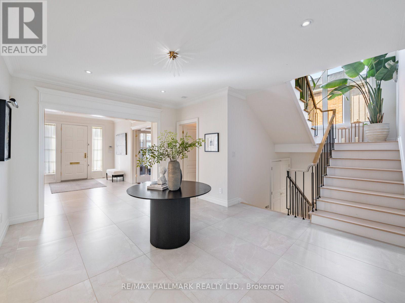 43 Prince Charles Drive, Toronto, Ontario  M6A 2H4 - Photo 12 - C13735286