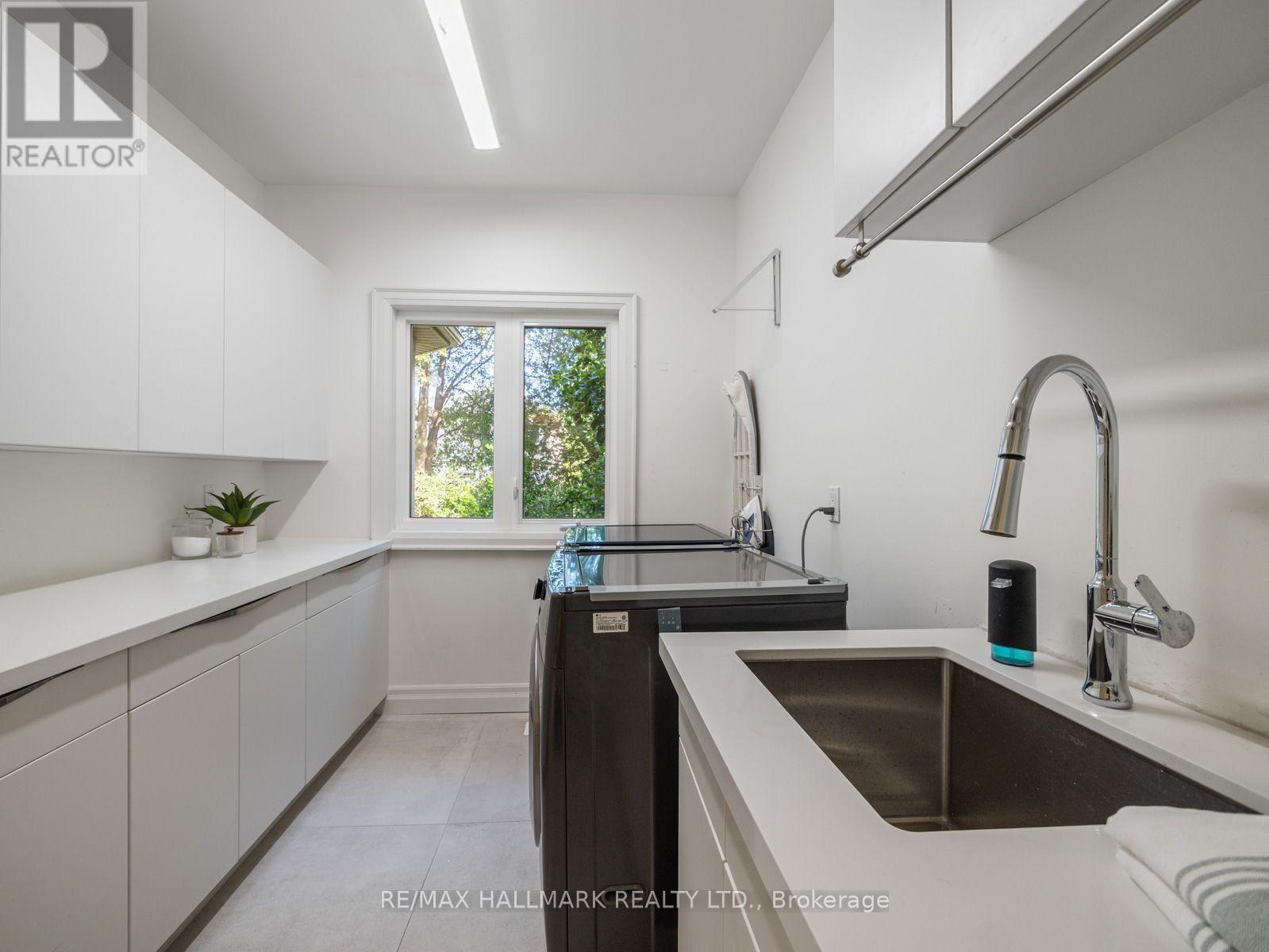 43 Prince Charles Drive, Toronto, Ontario  M6A 2H4 - Photo 21 - C13735286