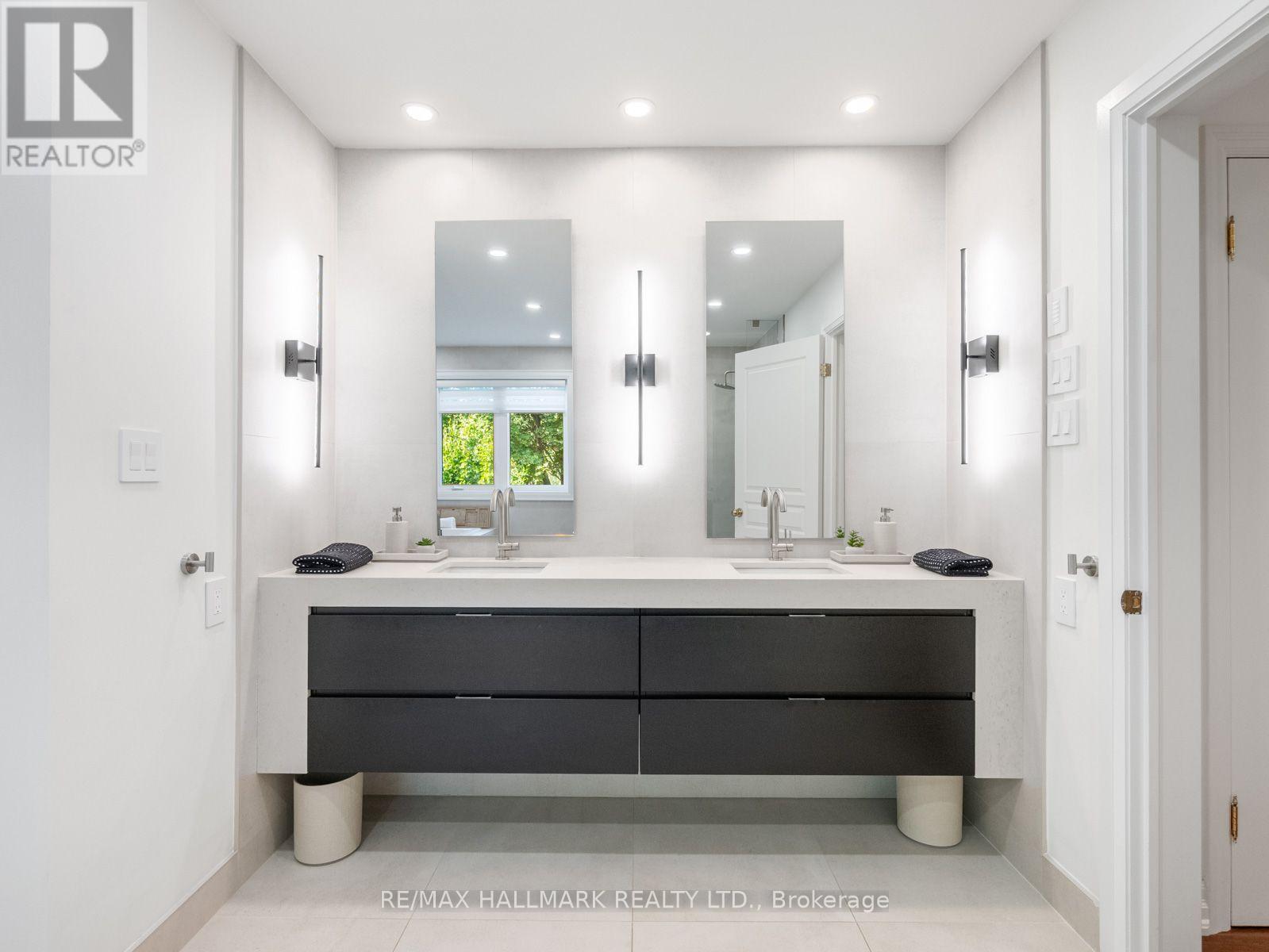43 Prince Charles Drive, Toronto, Ontario  M6A 2H4 - Photo 31 - C13735286