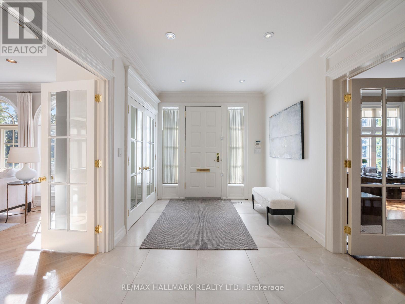 43 Prince Charles Drive, Toronto, Ontario  M6A 2H4 - Photo 4 - C13735286