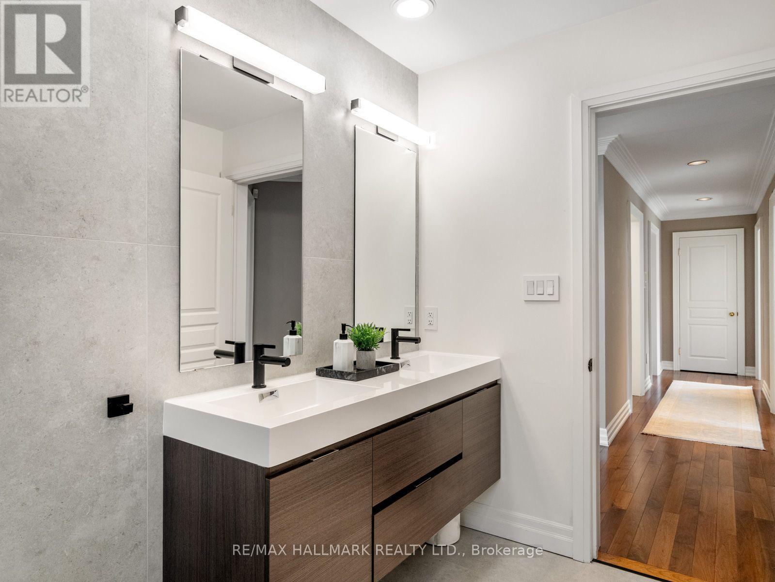 43 Prince Charles Drive, Toronto, Ontario  M6A 2H4 - Photo 42 - C13735286