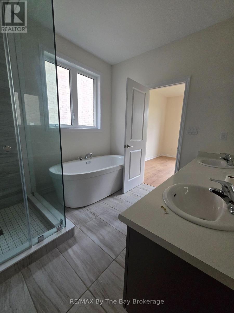 40 Rosanne Circle, Wasaga Beach, Ontario  L9Z 0N3 - Photo 9 - S13735280