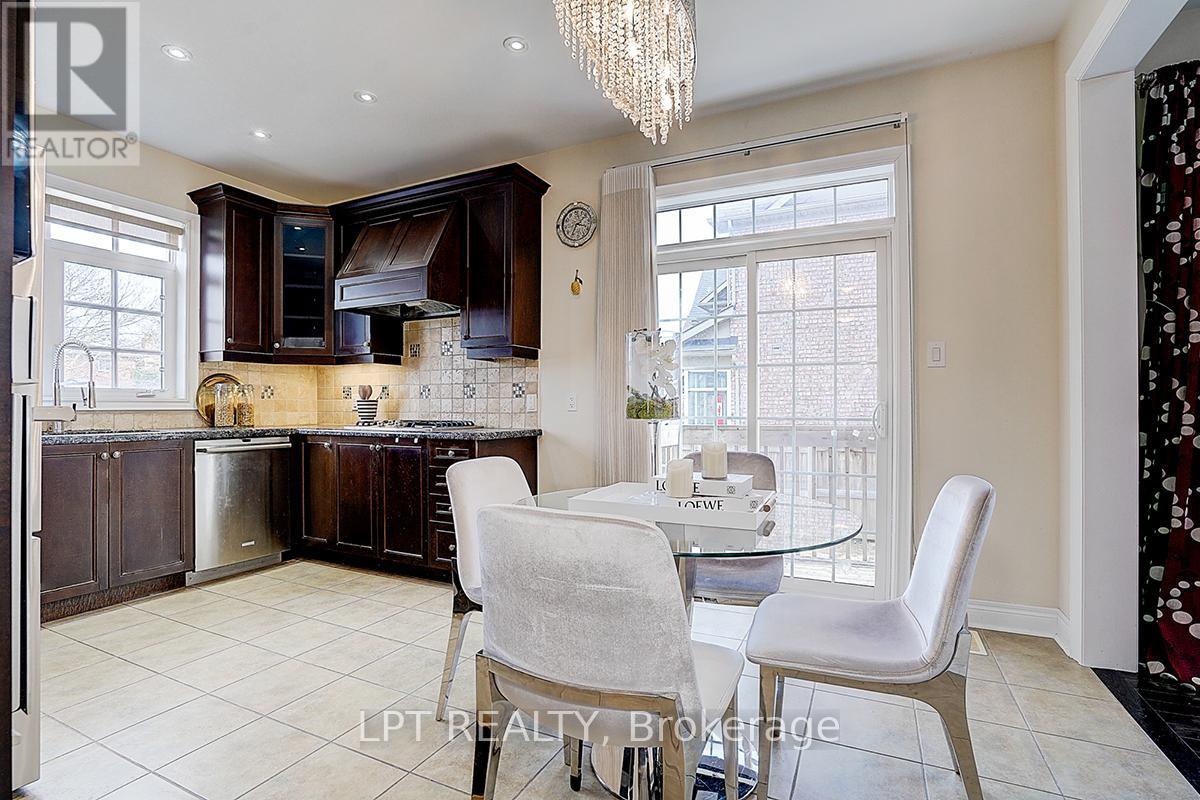 116 Dunlop Street, Richmond Hill, Ontario  L4C 0X1 - Photo 16 - N13735222