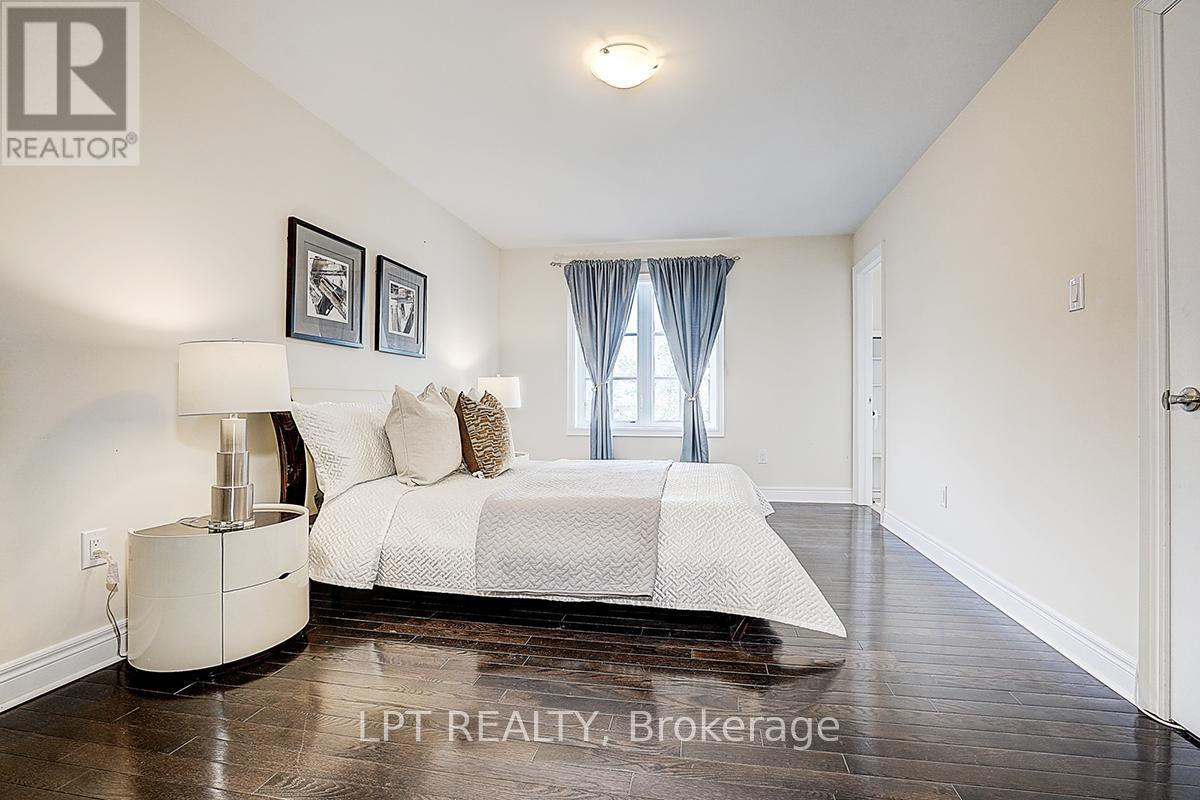 116 Dunlop Street, Richmond Hill, Ontario  L4C 0X1 - Photo 18 - N13735222