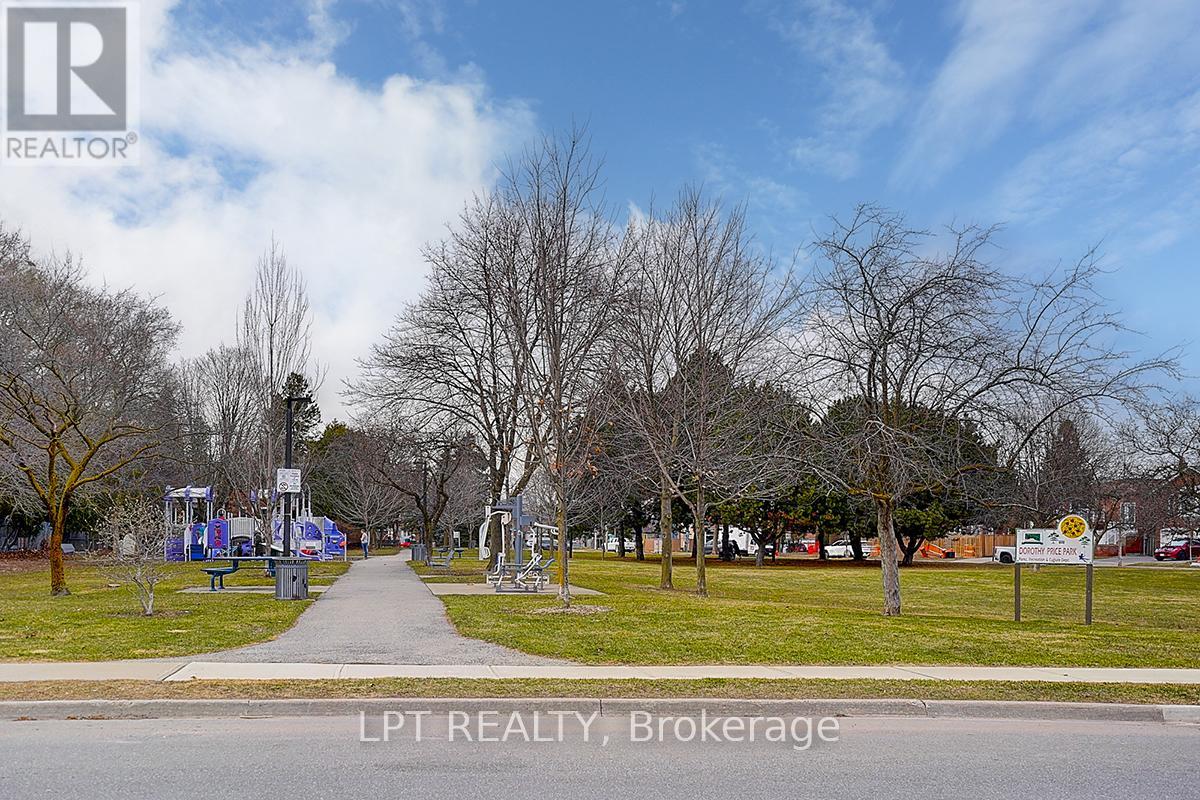 116 Dunlop Street, Richmond Hill, Ontario  L4C 0X1 - Photo 36 - N13735222