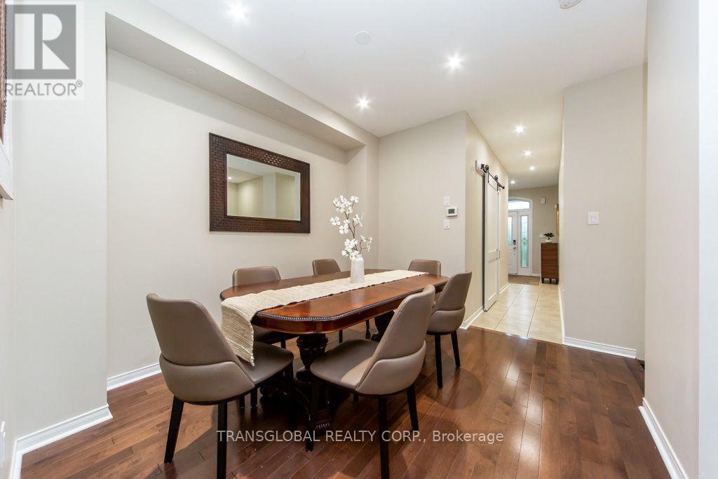 83 Spruce Pine Crescent N, Vaughan, Ontario  L6A 0X7 - Photo 3 - N13735242