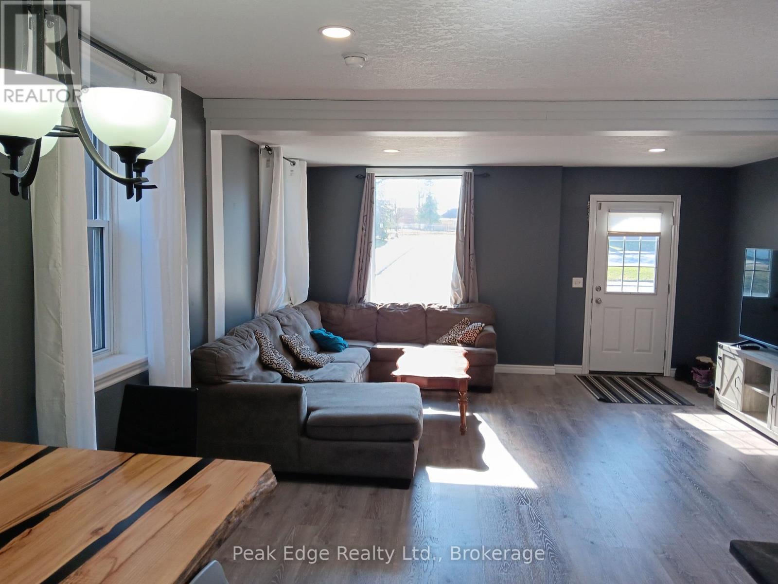 343 10th Avenue, Hanover, Ontario  N4N 2N4 - Photo 10 - X13735308