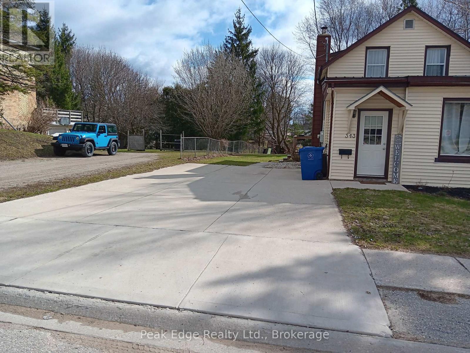 343 10th Avenue, Hanover, Ontario  N4N 2N4 - Photo 3 - X13735308