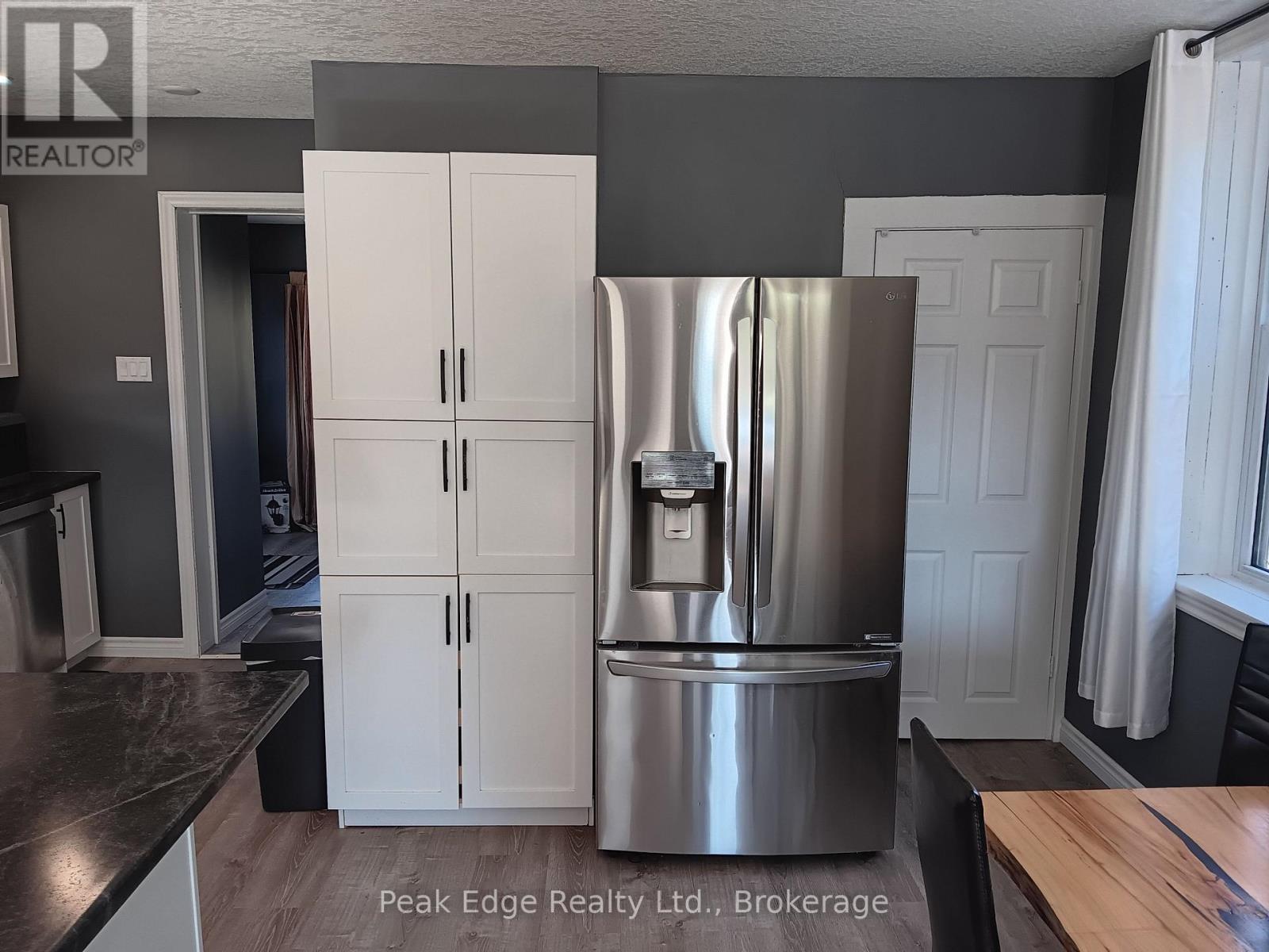 343 10th Avenue, Hanover, Ontario  N4N 2N4 - Photo 8 - X13735308