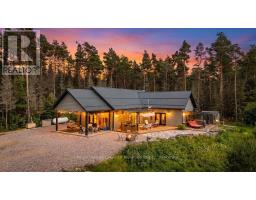 679 BOULDER ROAD, Parry Sound Remote Area, Ontario